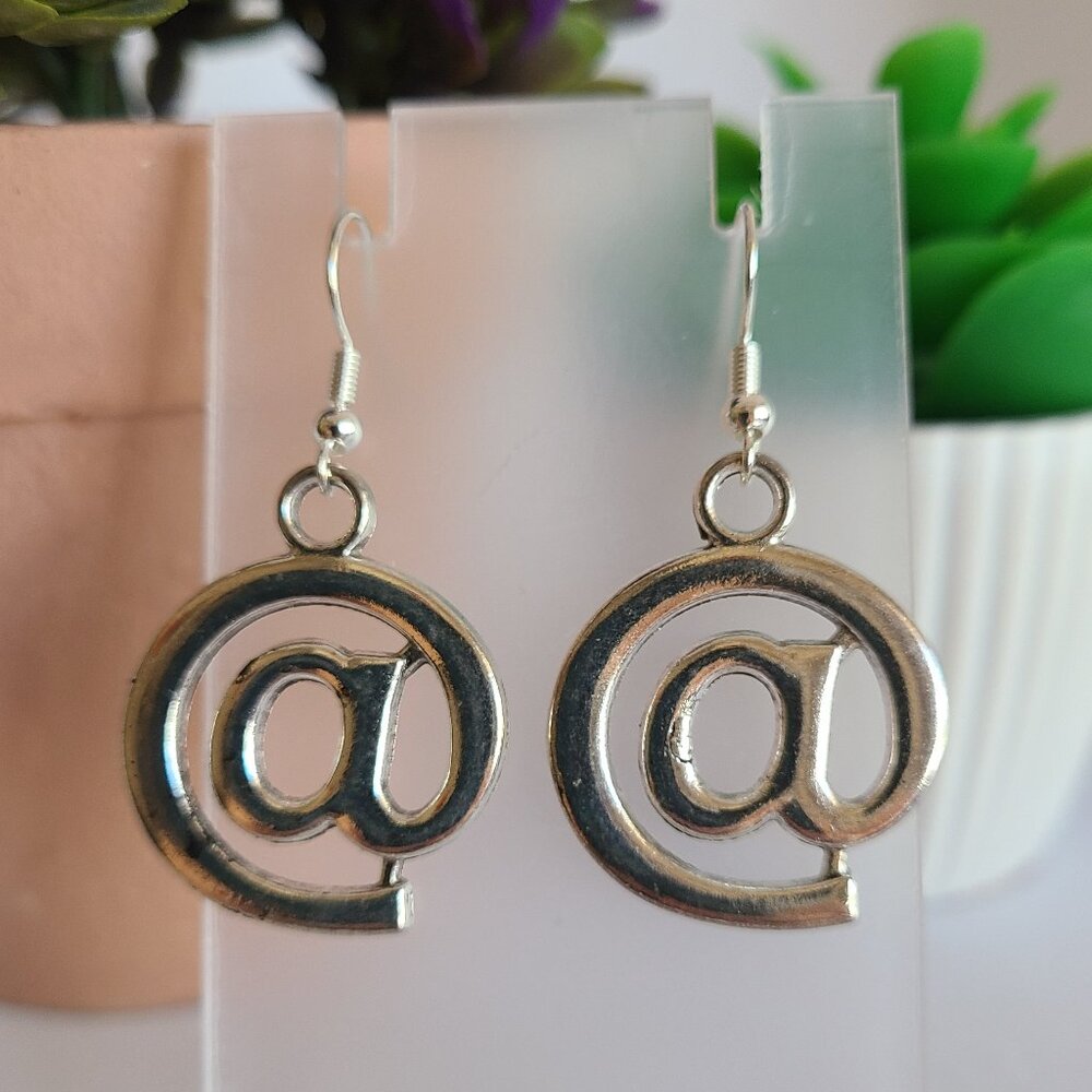 Handmade @ Sign Silver Tone Dangle Drop Earrings‎ NWOT Ladies Office Casual